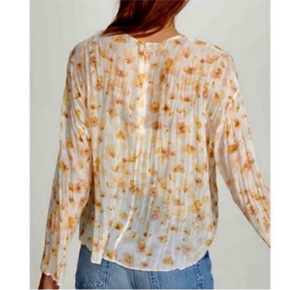 VINCE Pressed Petal Blouse Yellow Floral Pleated Crinkle Semi Sheer Top Shirt L - Picture 4 of 14